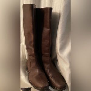 Ugg brown leather boots